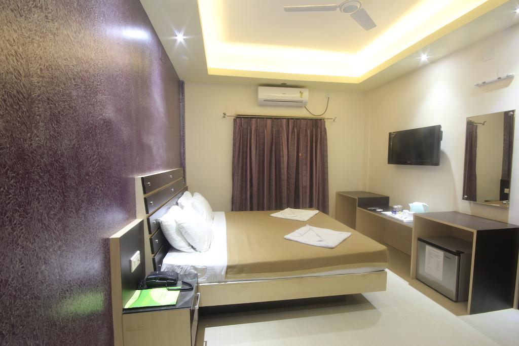 Hôtel Urmee à Bhubaneswar Extérieur photo