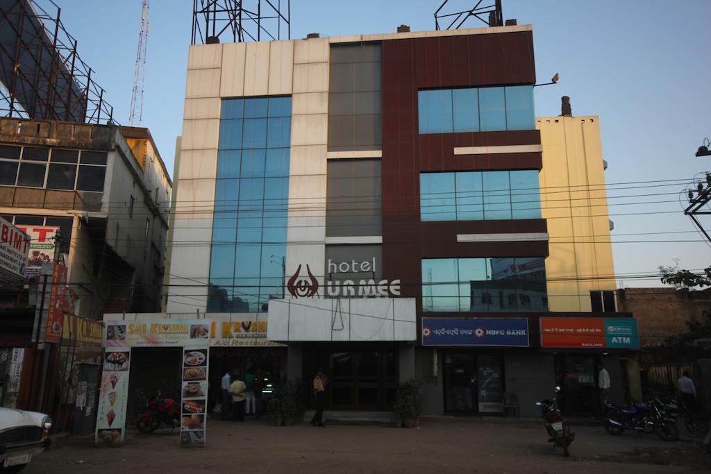 Hôtel Urmee à Bhubaneswar Extérieur photo
